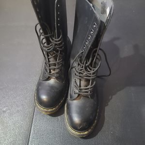 Dr Marten 1940 14-eye